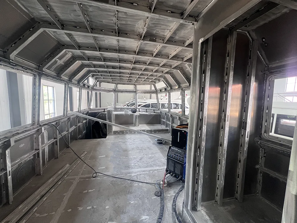 Aluminum Pilot Vessel